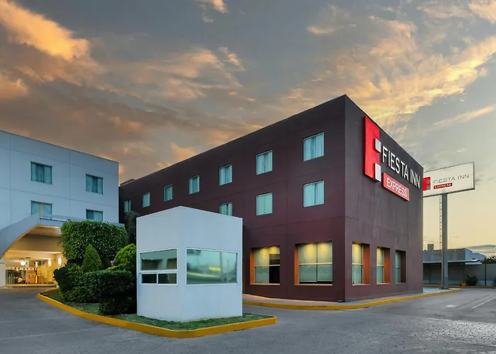 Family Hotel: Fiesta Inn Express San Luis Potosi Oriente