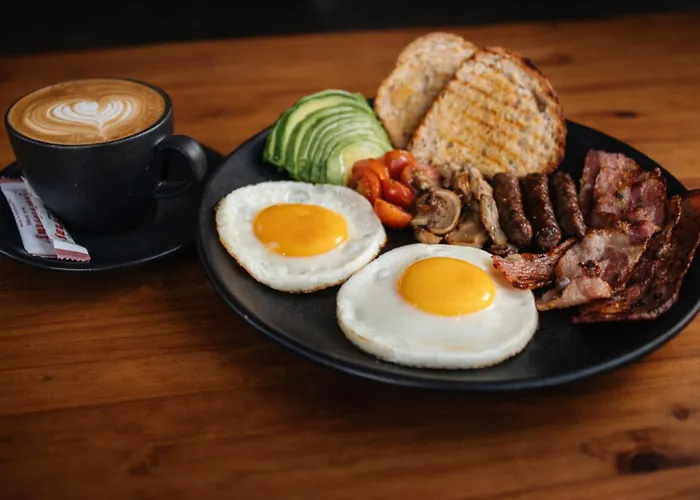 Ostello: Never At Home Green Point