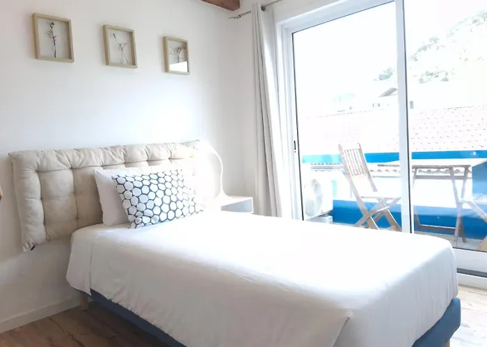 Porto Pim Guest House