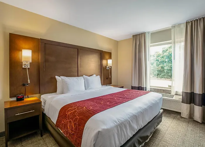 Comfort Suites Fishkill Near Interstate 84