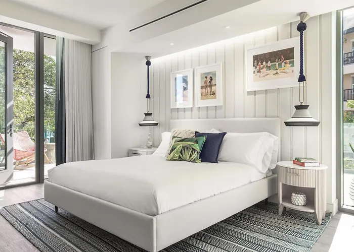 Pet Friendly hotel: The Ray Hotel Delray Beach, Curio Collection By Hilton