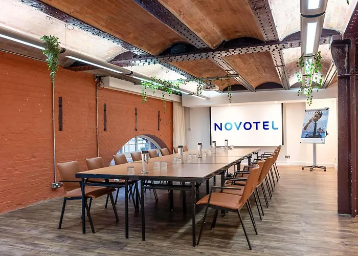 Jacuzzi hotel: Novotel Cardiff Centre