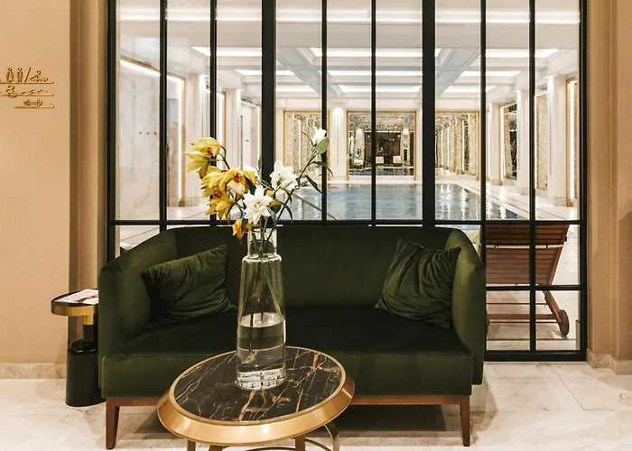Saski Krakow Curio Collection By Hilton