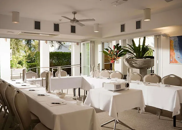 Boutique hotel only: Peppers Beach Club