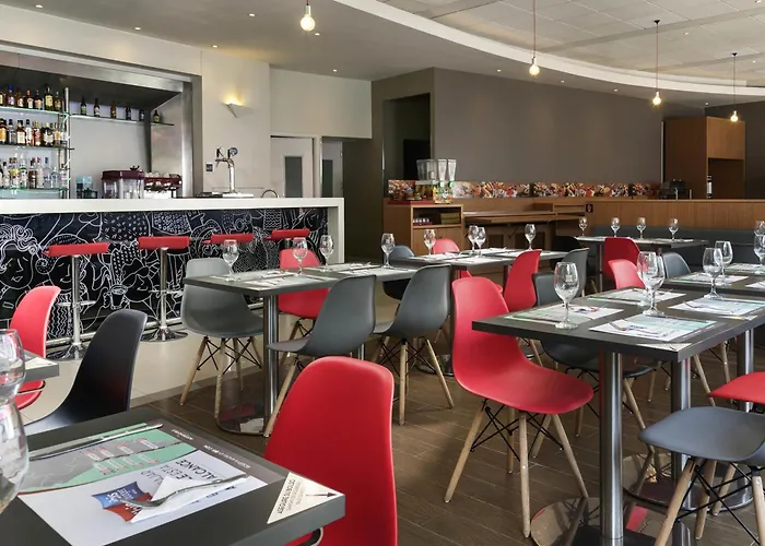 Cheap hotel: Ibis Valparaiso