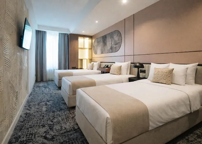 Resort: Hotel Hedonic