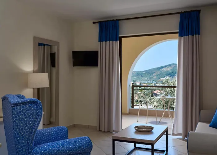  Skiathos Living