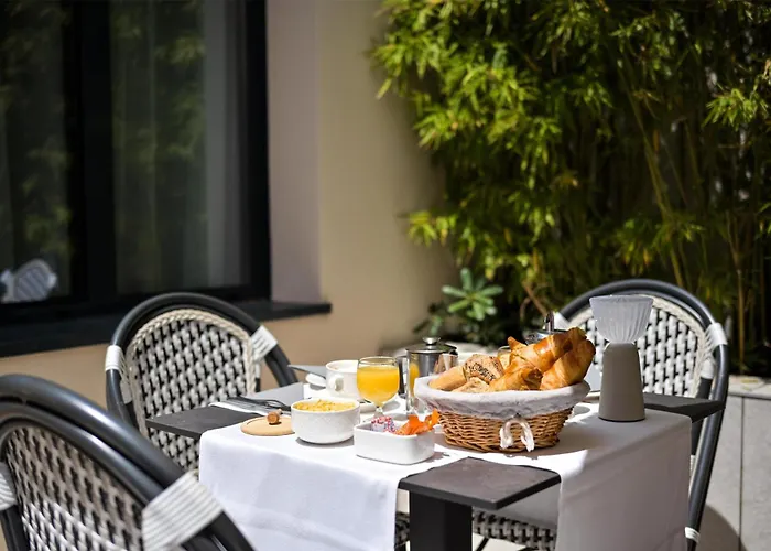 Hotels With Four Stars Best Western Plus Cannes Riviera