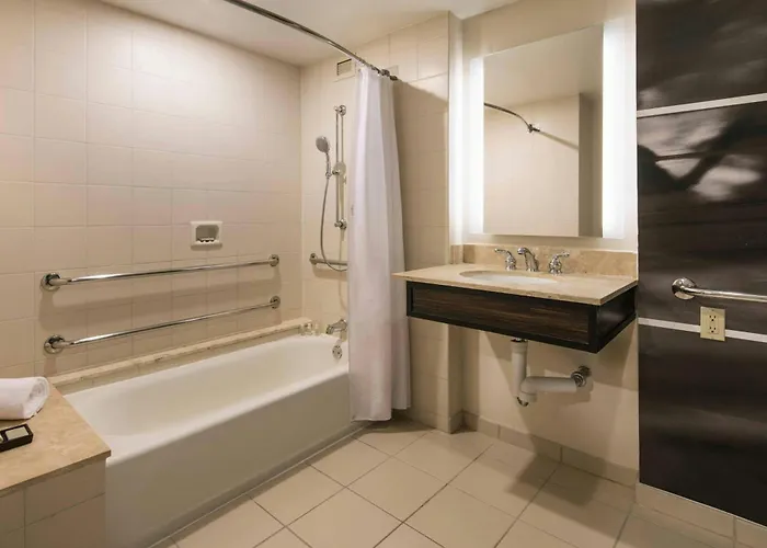 Renaissance Atlanta Waverly Hotel & Convention Center