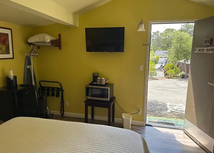 Carmel Resort Inn