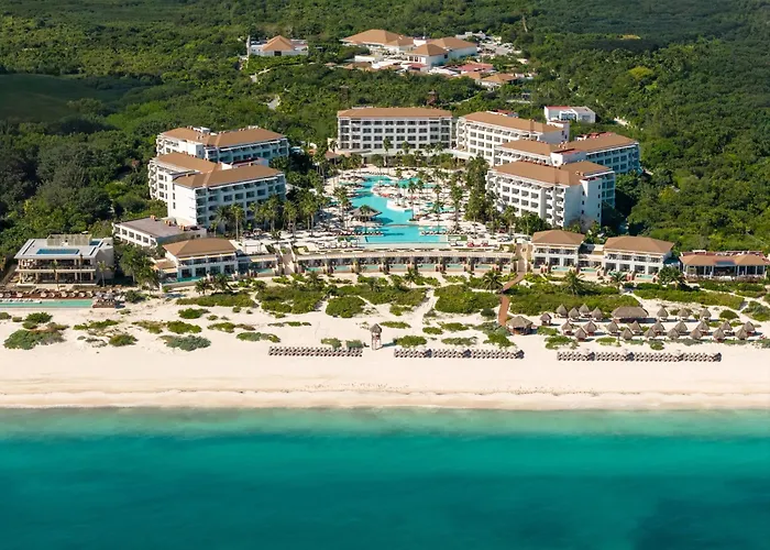 Hotel com tênis: Secrets Playa Mujeres Golf & Spa Resort (Adults Only)