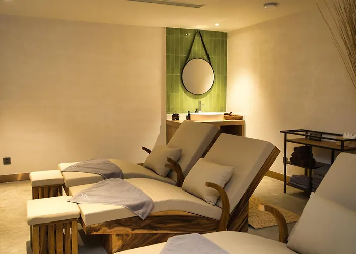 Baitong Hotel & Resort Phnom Penh