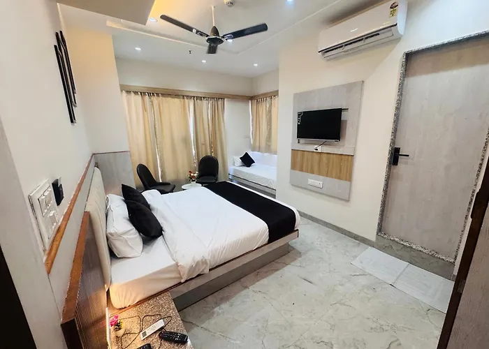 Hotel Purvi By Vilaasitaa Arvindo Indore