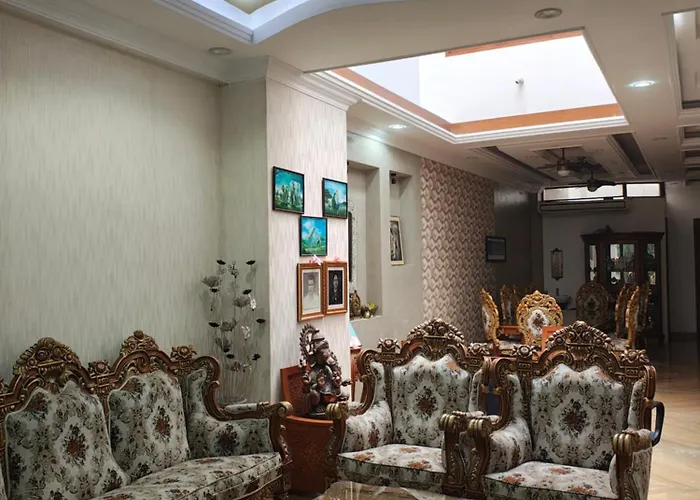 Travel X Living Suites & Cultural Experiences Colombo