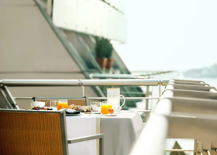 Daios Luxury Living