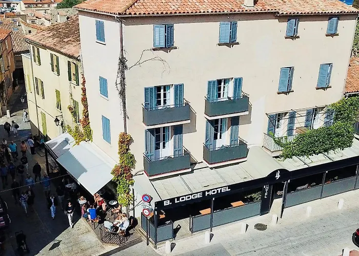 Hôtel: Hotel B Lodge