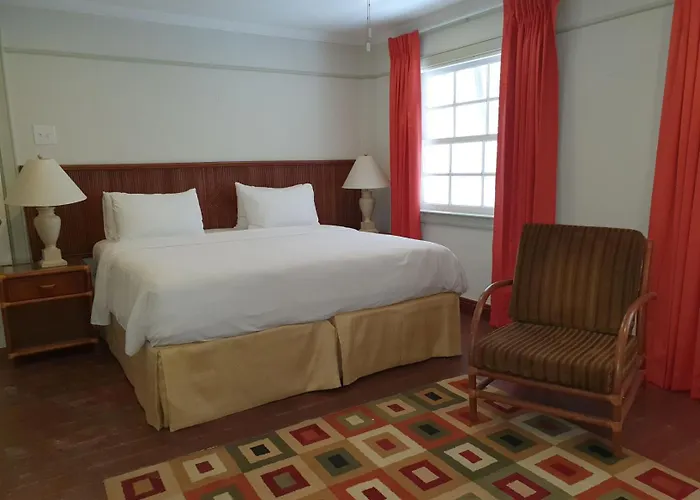 Сity center hotels Cara Lodge