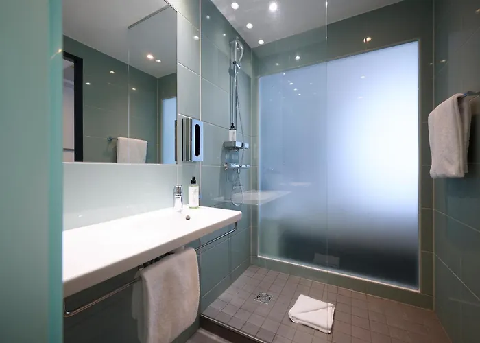 Super 8 By Wyndham Munich City West