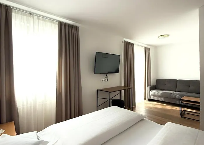 Hotel mit Tennis: Garni Hotel Dorothea