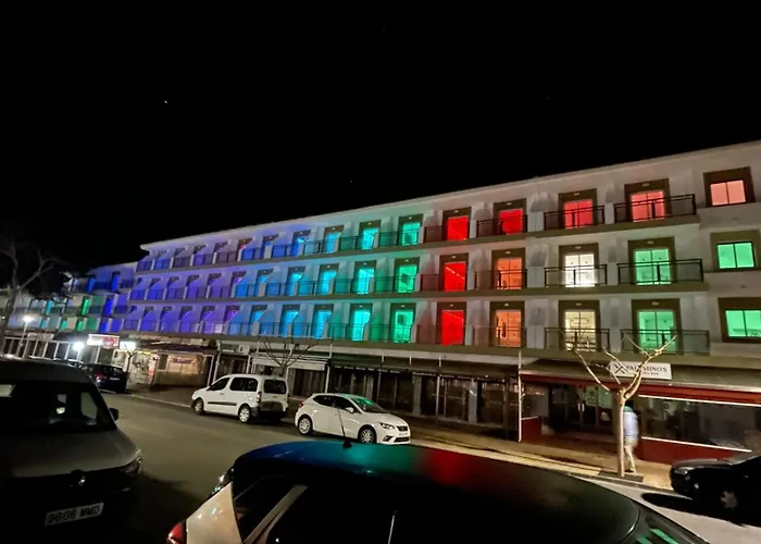 Guya Wave Hotel (Adults Only)