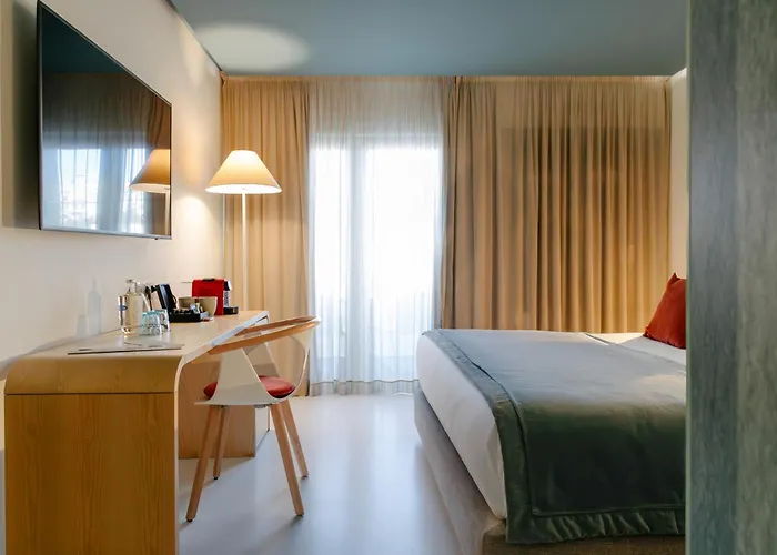 Hotel Indigo Albufeira By Ihg (Adults Only)