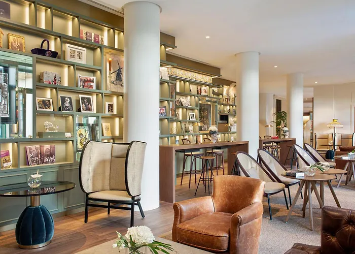 Hotel with view: Hotel Colon Gran Melia - The Leading Hotels Of The World