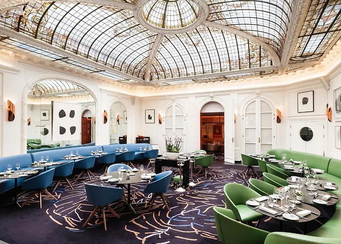Hôtel Vernet Champs Elysées Paris