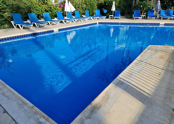 Hotels with tennis Hilltop Gardens Apartments
