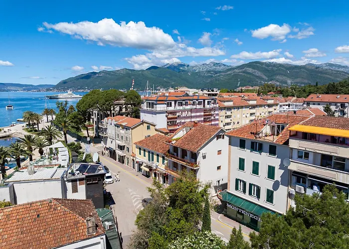 Hotels with a view Montenegrino