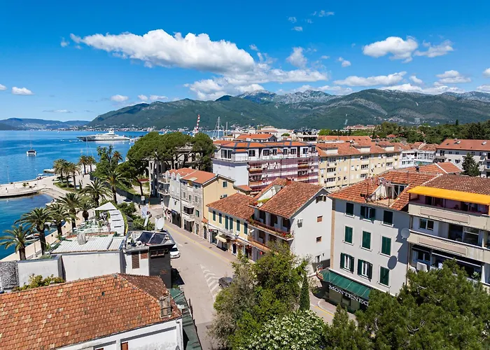 Hotels with a view Montenegrino