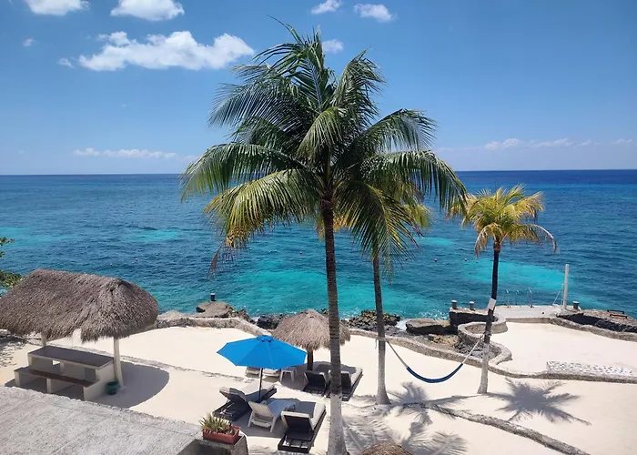 Beach Hotels Condumel