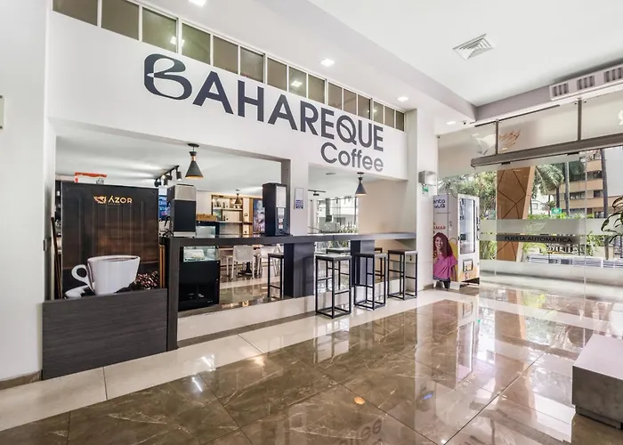 Hotel with pool: Azor Hotel Cali Versalles