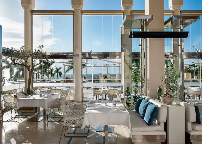 Hotel familiar: Gran Melia Palacio de Isora Resort&Spa