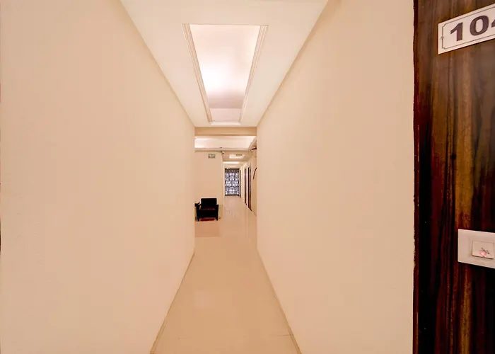 Golf hotel: Townhouse Gandhi Medical College Bhopal Formerly Hotel Shagun