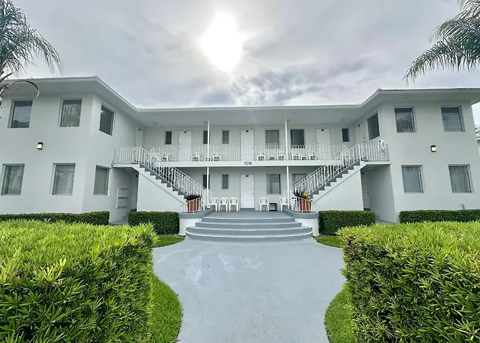 Summerland Suites