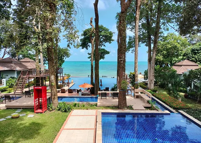 Chang Buri & Koh Chang Hillside