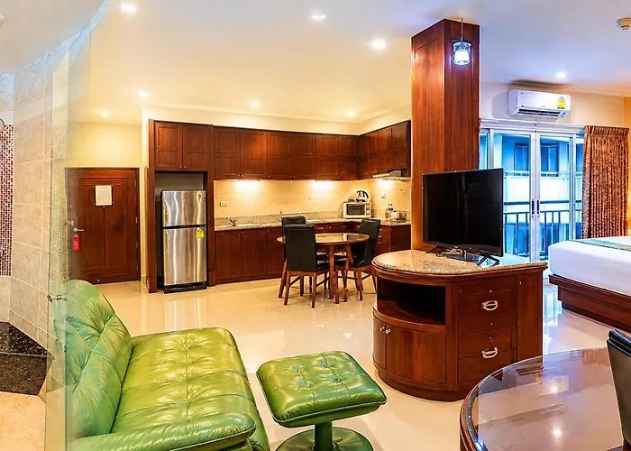 Whitehouse Condotel