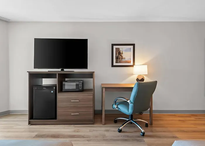 Quality Inn & Suites Hermosa Beach