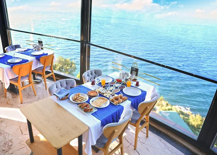 Blue Mudanya