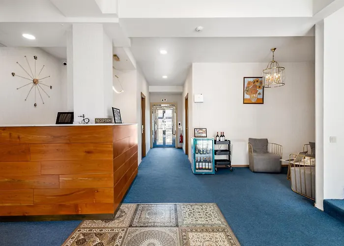 Brooch Boutique Hotel