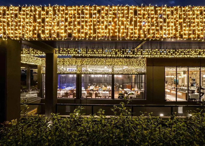 Movenpick Living Istanbul West