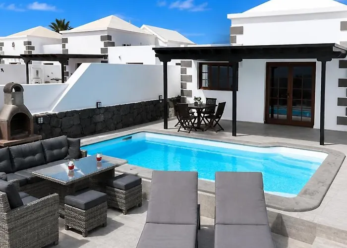 Stunning Villa Arabella - Heated Pool - Bbq - Amazing Terrace - Playa Blanca