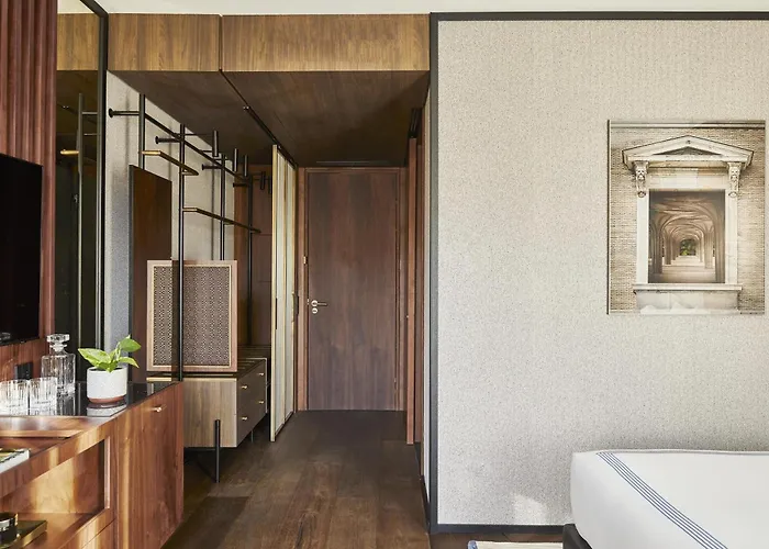  Thompson Madrid, By Hyatt