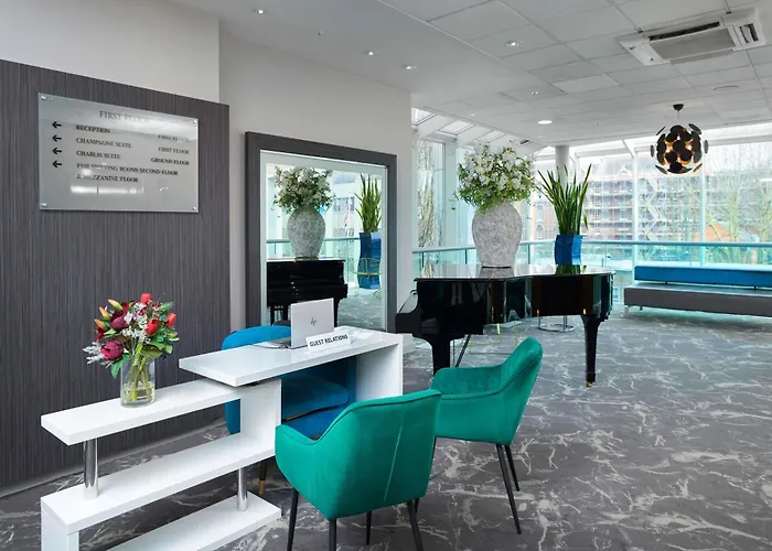 Novotel West