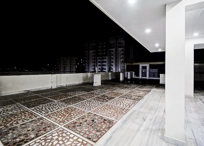Townhouse Pisto Inn