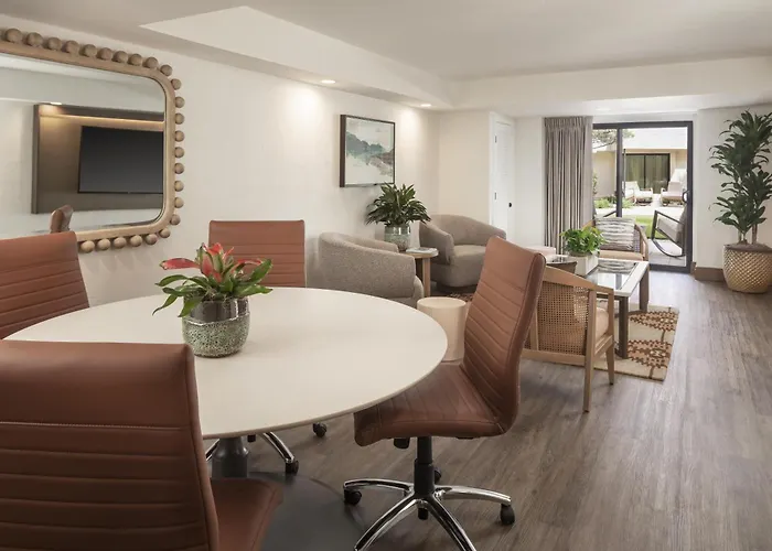Scottsdale & Spa, Curio Collection By Hilton