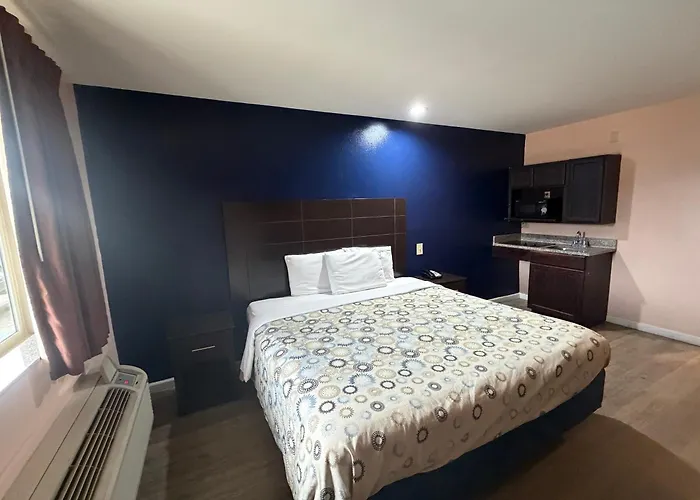 World Casino hotels Paradise Inn & Suites