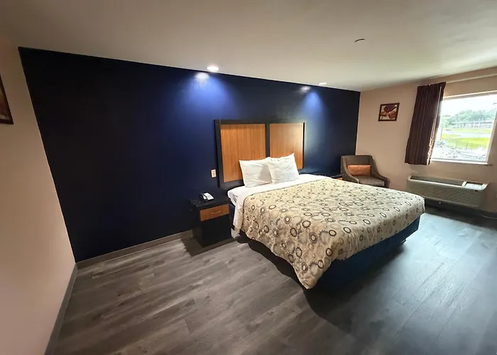 World Casino hotels Paradise Inn & Suites