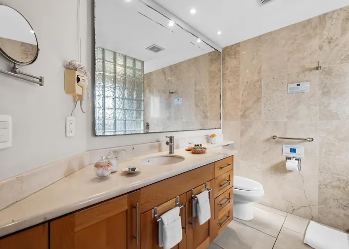 Marina Banderas Suites Hotel Boutique