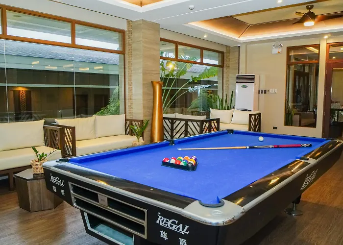 5 star hotels Zuri